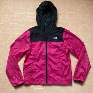 The North Face women windwall jacket size M new without tags Pink